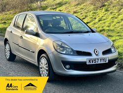 Silver Used 2007 Renault Clio II Dynamique Hatchback | £2,990 (A bit pricey)
