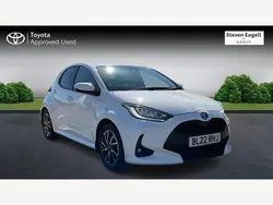 White Used 2022 Toyota Yaris Hybrid Design Hatchback | £16,588 (Fair price)