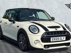 White Used 2019 Mini Cooper S Classic Hatchback | £16,491 (Fair price)