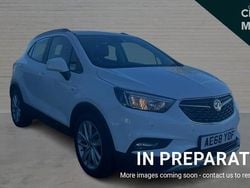 White Used 2018 Vauxhall Mokka X Active SUV | £11,041 (Fair price)
