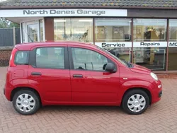 Red Used 2013 Fiat Panda Pop Hatchback | £3,295 (Expensive)