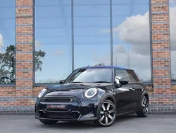 Blue/black Used 2021 Mini Cooper S Exclusive Hatchback | £22,250 (Fair price)