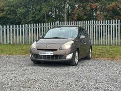 Bronze Used 2010 Renault Grand Scénic III Privilege MPV | £2,000 (Good price)