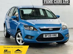 Blue Used 2009 Ford Focus Zetec Hatchback | £3,800 (Fair price)