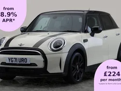 White Used 2021 Mini Cooper Exclusive Hatchback | £17,668 (Fair price)