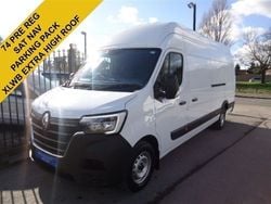 White Used 2024 Renault Master Van | £32,388