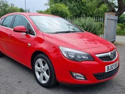 Red Used 2012 Vauxhall Astra SRi Hatchback | £2,595 (Good price)