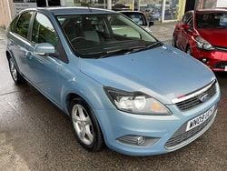Blue Used 2009 Ford Focus Zetec Hatchback | £1,995 (Fair price)