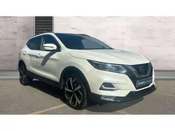 White Used 2018 Nissan Qashqai Tekna SUV | £10,990 (Fair price)