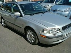 Used 2003 Volvo V40 Estate | £1,495