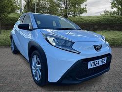 White Used 2024 Toyota Aygo X PURE SUV | £13,495