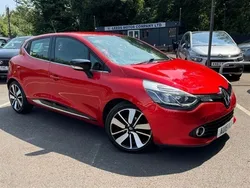 Red Used 2015 Renault Clio IV Dynamique Hatchback | £7,695 (Fair price)