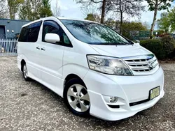 Pearl white Used 2007 Toyota Alphard Platinum MPV | £8,999