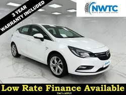 White Used 2018 Vauxhall Astra SRi Hatchback | £4,595 (Good price)
