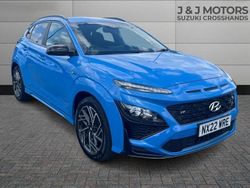 White Used 2022 Hyundai Kona Premium SUV | £16,995 (Expensive)