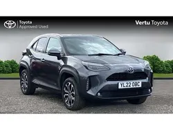 White Used 2022 Toyota Yaris Cross Design SUV | £20,401 (Good price)
