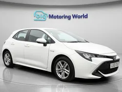 White Used 2021 Toyota Corolla Hatchback | £15,100 (Good price)