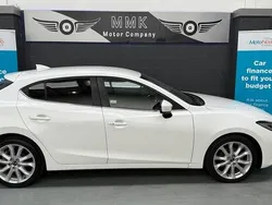 White Used 2016 Mazda 3 Inclusive Hatchback | £7,997 (Good price)