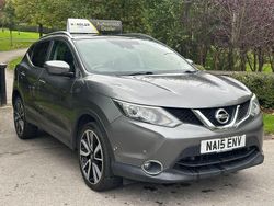 Grey Used 2015 Nissan Qashqai Tekna SUV | £6,495 (A bit pricey)
