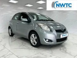 Silver Used 2010 Toyota Yaris Hatchback | £2,395 (Fair price)