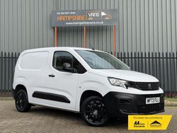 White Used 2024 Peugeot Partner Premium Van | £11,995 (Fair price)