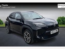 Used 2025 Toyota Yaris Hybrid Estate | £22,314 (Fair price)