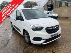 White Used 2020 Vauxhall Combo Sportive Van | £9,990 (Fair price)