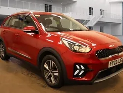 Red Used 2022 Kia Niro 2 SUV | £17,999 (Fair price)