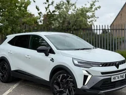 White Used 2024 Renault Symbioz Techno Esprit Alpine SUV | £24,930 (Fair price)