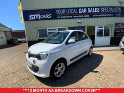 White Used 2015 Renault Twingo Dynamique Hatchback | £4,500 (Fair price)