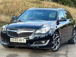 Black Used 2015 Vauxhall Insignia SRi Estate | £4,995 (Fair price)