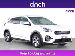 White Used 2022 Kia Niro SUV | £18,599 (Fair price)