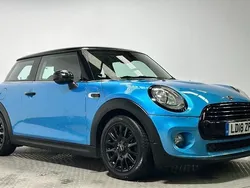 Blue Used 2018 Mini Cooper Hatch Hatchback | £9,195 (Good price)