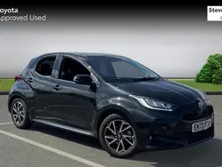 Black Used 2024 Toyota Yaris Hybrid Design Hatchback | £19,238 (Fair price)