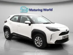 White Used 2023 Toyota Yaris Hybrid Hatchback | £19,500 (Fair price)