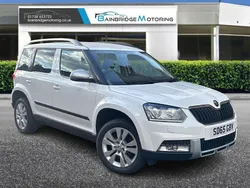 White Used 2015 Skoda Yeti SE L SUV | £11,995 (Fair price)