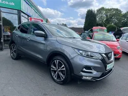 Grey Used 2017 Nissan Qashqai N-Connecta SUV | £10,499 (Fair price)