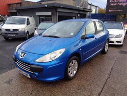 Blue Used 2005 Peugeot 307 S Hatchback | £390 (Super price)