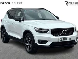 Crystal white Used 2020 Volvo XC40 R-Design SUV | £20,257 (Fair price)