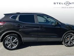 Black Used 2020 Nissan Qashqai N-Connecta SUV | £12,245 (Good price)