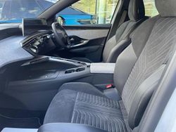 White Used 2024 Peugeot e-3008 GT SUV | £31,489 (Fair price)