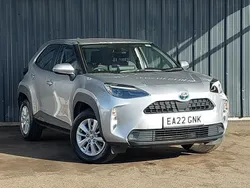 Silver Used 2022 Toyota Yaris Hybrid Estate | £18,298 (Good price)