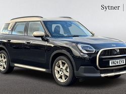 Black Used 2024 Mini Countryman SUV | £29,750 (Fair price)