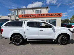 White Used 2020 Nissan Navara Tekna Pickup | £12,995 (Good price)