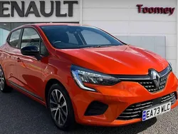 Used 2022 Renault Clio V Evolution Hatchback | £13,995 (Fair price)