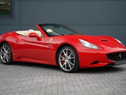 Rosso corsa Used 2010 Ferrari California Cabriolet | £61,750 (Fair price)
