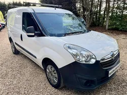 White Used 2015 Vauxhall Combo MPV | £2,750 (Fair price)