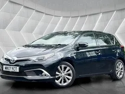 Used 2017 Toyota Auris Hybrid | £11,600 (Fair price)