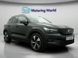 Black Used 2021 Volvo XC40 R-Design SUV | £21,000 (Fair price)