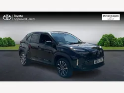 Black Used 2022 Toyota Yaris Hybrid Design Hatchback | £19,535 (Expensive)